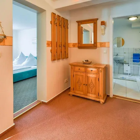 Modern Flat Near The Sea In Kluetz Apartment