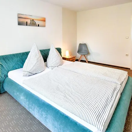 Modern Flat Near The Sea In Kluetz Apartment